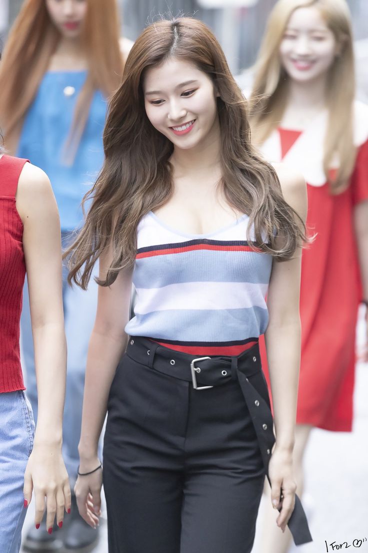 트와이스 사나