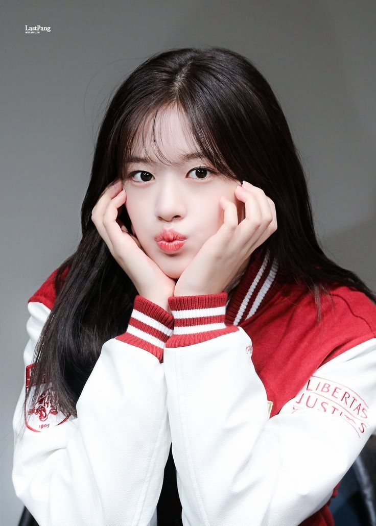 안유진