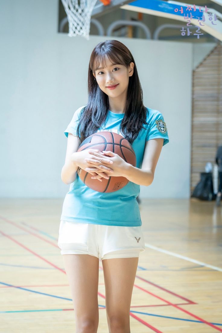 에이프릴 이나은